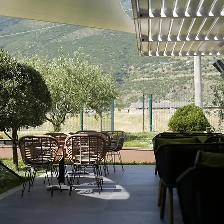 Bluepoint فندق Tepelene