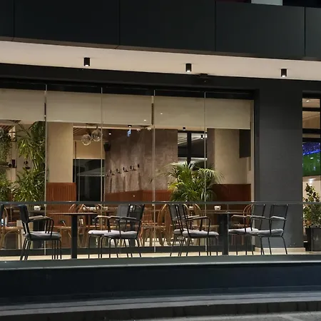 Szálloda Bluepoint *