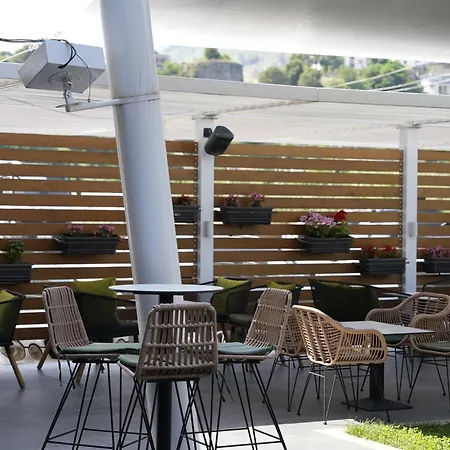 فندق Bluepoint *