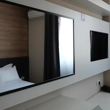 Bluepoint Otel